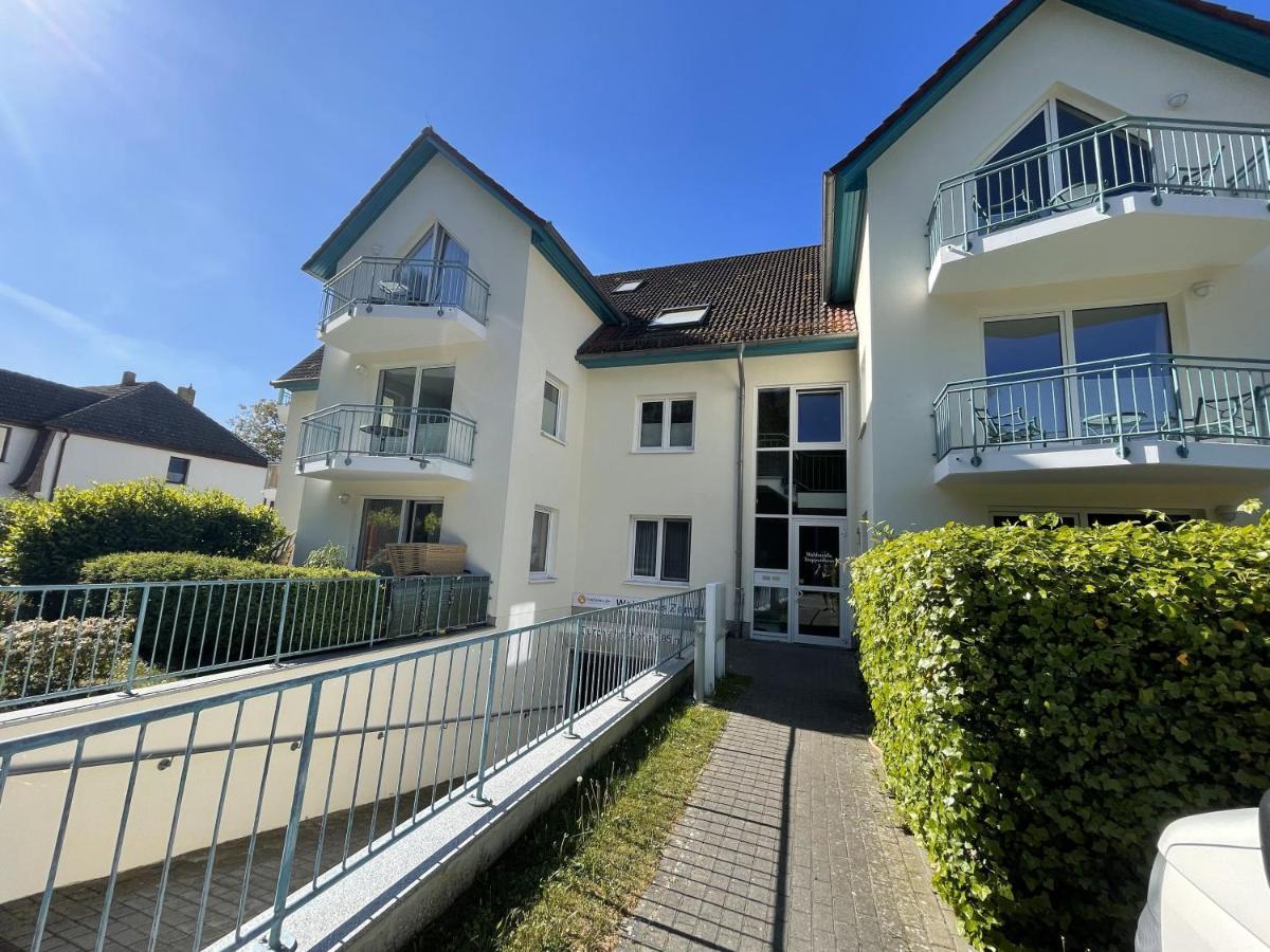 Apartamento Fewo Ava - Im Sommer Ist Ein Strandkorb Inclusive Zempin Exterior foto